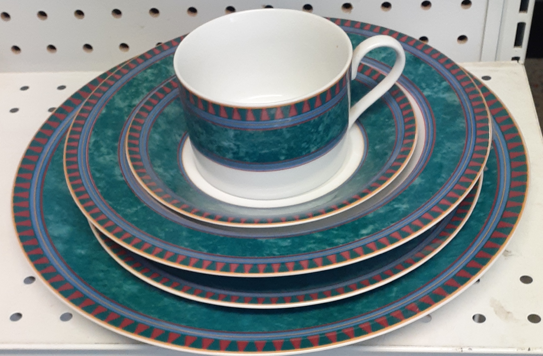 Mikasa 5 Piece Starter Set La Scala Pattern