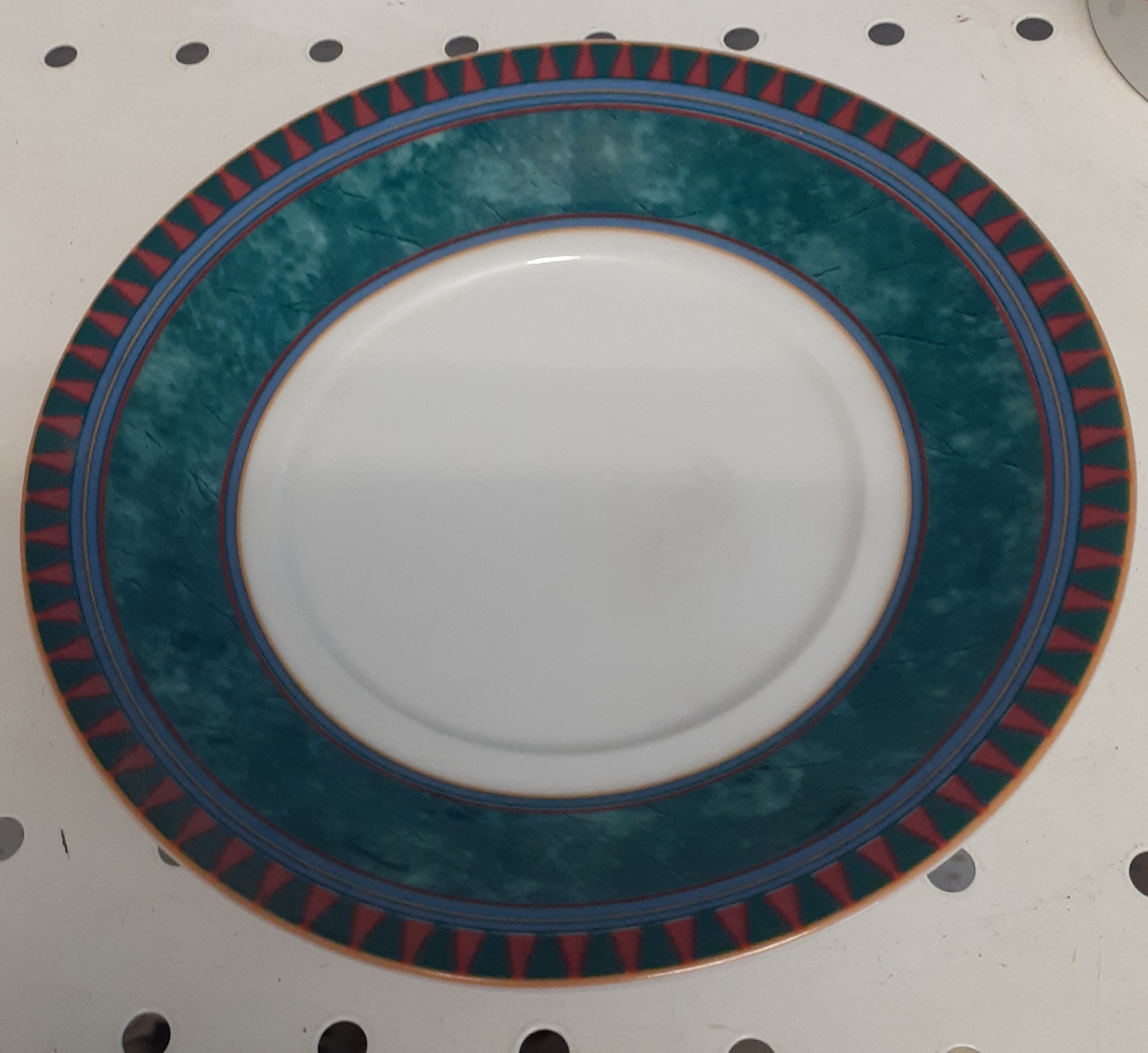 Mikasa 5 Piece Starter Set La Scala Pattern - Image 6