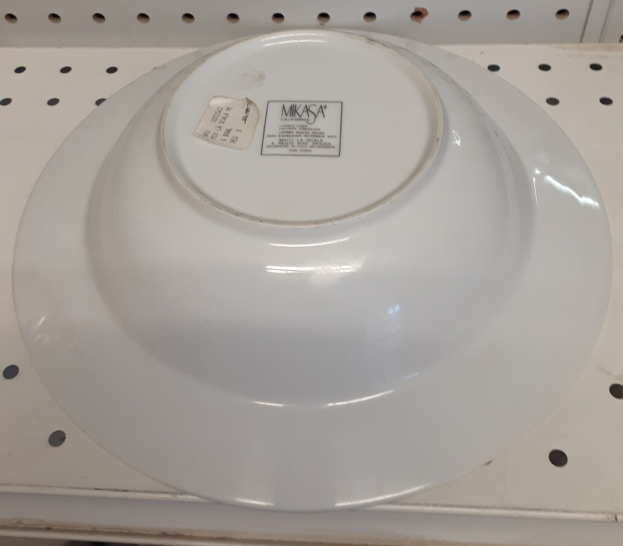 Mikasa Vegetable Bowl La Scala Pattern - Image 3