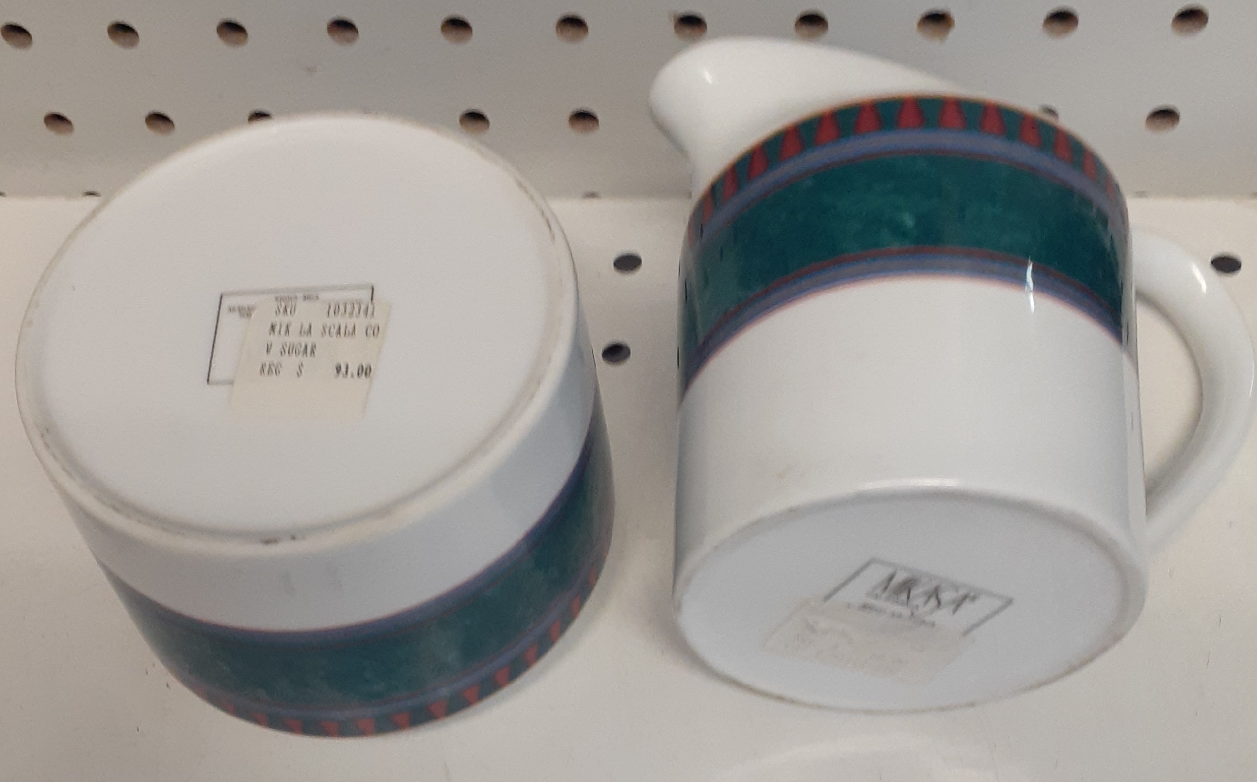 Mikasa La Scala Cream & Sugar Bowl With Lid - Image 4